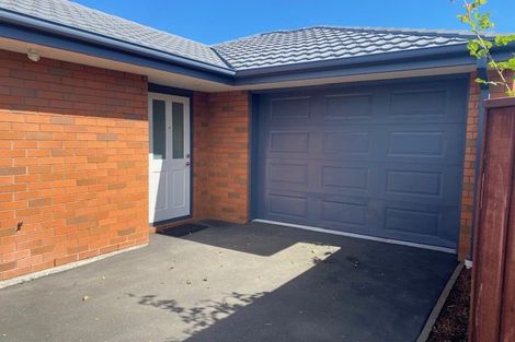 Photo of property in 1/126 Wilsons Road South, Saint Martins, Christchurch, 8022