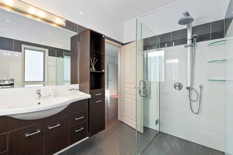 Photo of property in 64 Balboa Drive, Matakatia, Whangaparaoa, 0930