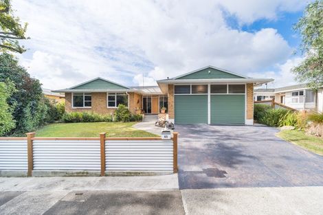 Photo of property in 65 Wikiriwhi Crescent, Awapuni, Palmerston North, 4412