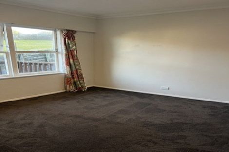 Photo of property in 5 Woodglen Road, Glen Eden, Auckland, 0602