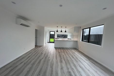 Photo of property in 17 Castletown Street, Wallaceville, Upper Hutt, 5018