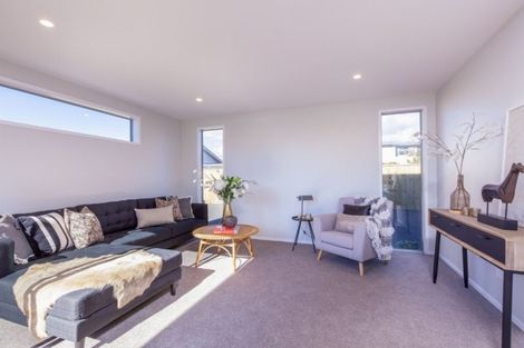 Photo of property in 16a Belt Road, Moturoa, New Plymouth, 4310