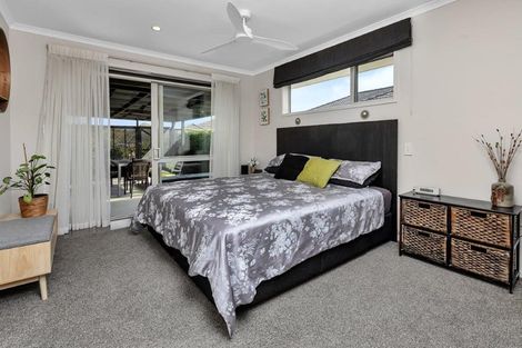 Photo of property in 7 Pukeko Street, Ruakaka, 0116