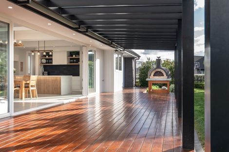 Photo of property in 1 Moemoea Place, Cambridge, 3434