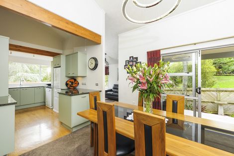 Photo of property in 103 Wirihana Road, Titirangi, Auckland, 0604
