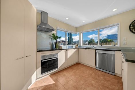Photo of property in 1/15 Tolben Place, Golflands, Auckland, 2013