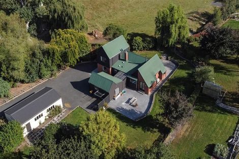 Photo of property in 452 Outram-mosgiel Road, Riverside, Outram, 9073