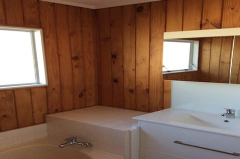 Photo of property in 2/170 Ennis Avenue, Pakuranga Heights, Auckland, 2010