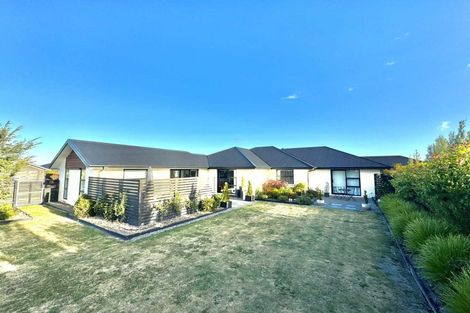 Photo of property in 28 Highgate Drive, Rangiora, 7400