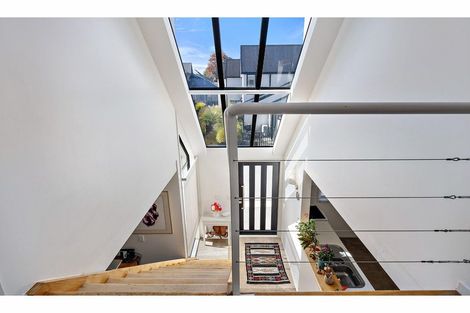 Photo of property in 5/140 Office Road, Merivale, Christchurch, 8014