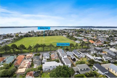 Photo of property in 28d Walker Road, Point Chevalier, Auckland, 1022