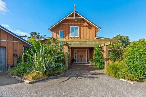 Photo of property in 516 Fordyce Road, South Head, Helensville, 0874