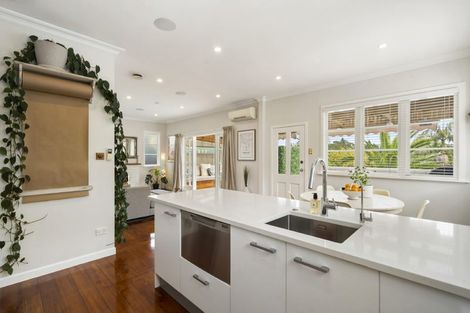 Photo of property in 2/22 Roseberry Avenue, Birkenhead, Auckland, 0626