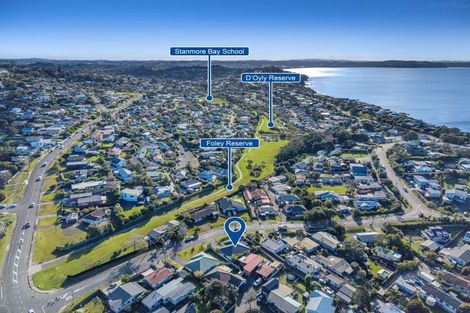 Photo of property in 1/2 Langton Road, Stanmore Bay, Whangaparaoa, 0932