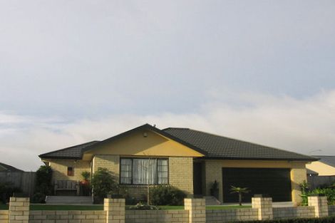 Photo of property in 4 Brookside Close, Highbury, Palmerston North, 4412