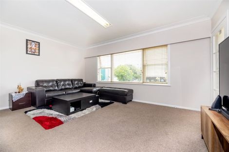 Photo of property in 3/3 Sutton Crescent, Papatoetoe, Auckland, 2025