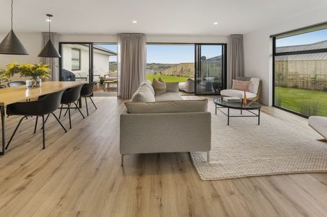 Photo of property in 48 Katania Heights, Brightwater, 7022