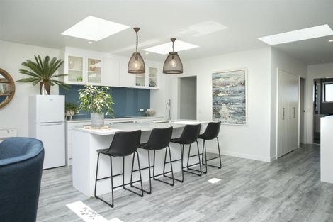 Photo of property in 3 Surrey Street, Picton, 7220