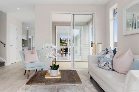 Photo of property in 9 Fern Court, Orewa, 0931