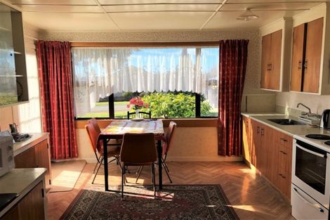 Photo of property in 83 Main Road, Clinton, 9534