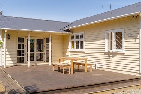 Photo of property in 24 South Featherston Road, South Featherston, Featherston, 5771