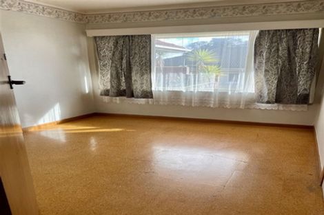 Photo of property in 29 Awaroa Road, Sunnyvale, Auckland, 0612