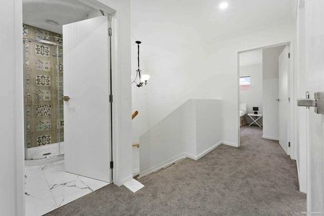 Photo of property in 4c Old Wairoa Road, Papakura, 2110