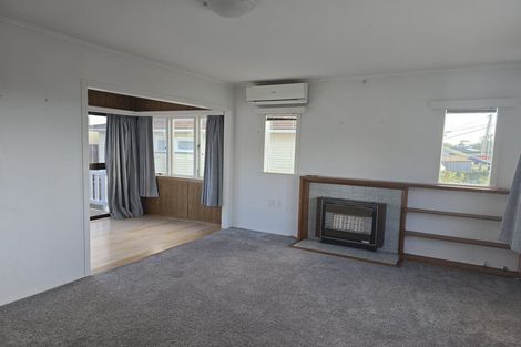 Photo of property in 62 College Road, Northcote, Auckland, 0627