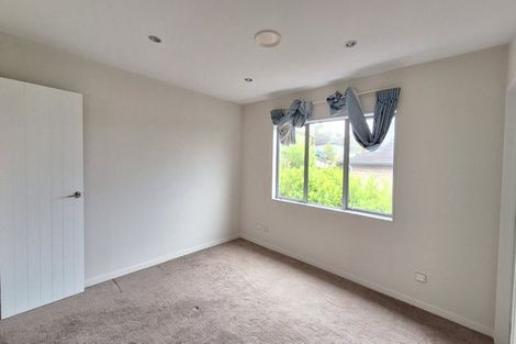 Photo of property in 8 Bintulu Place, Fairview Heights, Auckland, 0632