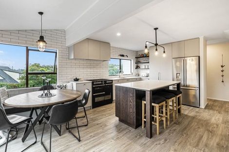 Photo of property in 44 Polkinghorne Drive, Manly, Whangaparaoa, 0930