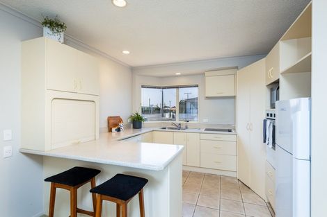 Photo of property in 16 Tukapa Street, Westown, New Plymouth, 4310