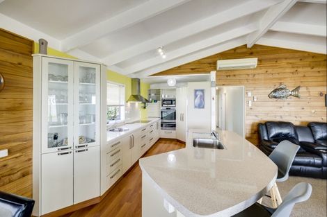 Photo of property in 109 North Shore Road, Eskdale, Napier, 4182