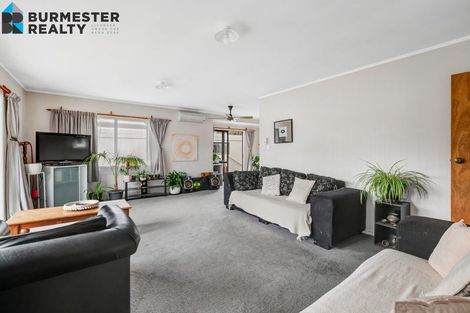 Photo of property in 1/140 Parkhurst Road, Parakai, 0830