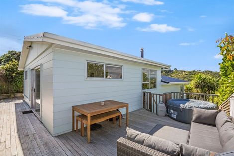 Photo of property in 57 Gordon Road, Plimmerton, Porirua, 5026