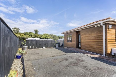 Photo of property in 3/4u Richard Street, Titahi Bay, Porirua, 5022