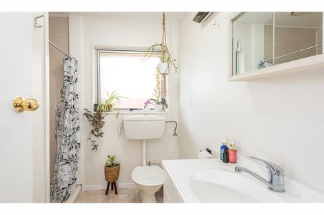 Photo of property in 1 Islay Place, Woolston, Christchurch, 8062