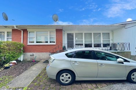 Photo of property in 1/8 Tawera Road, Greenlane, Auckland, 1051