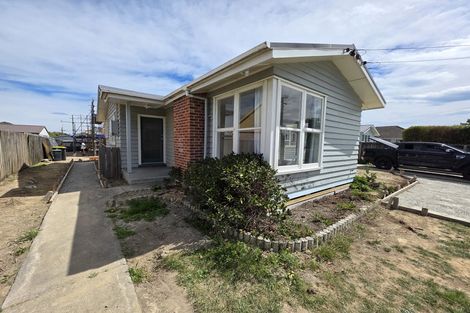 Photo of property in 30 Paddington Street, Northcote, Christchurch, 8052