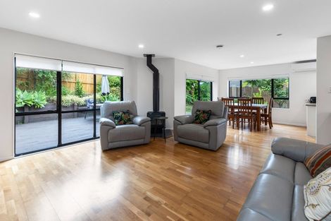 Photo of property in 446f West Coast Road, Glen Eden, Auckland, 0602