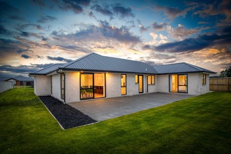 Photo of property in 66 Ridgeland Way, West Melton, 7618