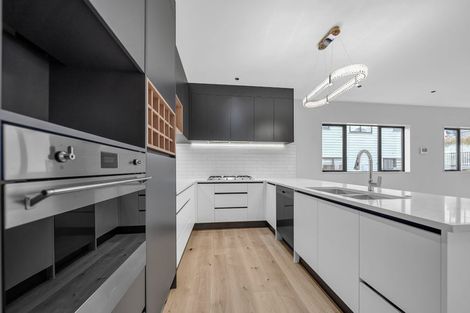 Photo of property in 5 Lawson Creek Street, Massey, Auckland, 0614