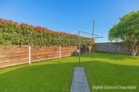 Photo of property in 77 Knighton Road, Hillcrest, Hamilton, 3216