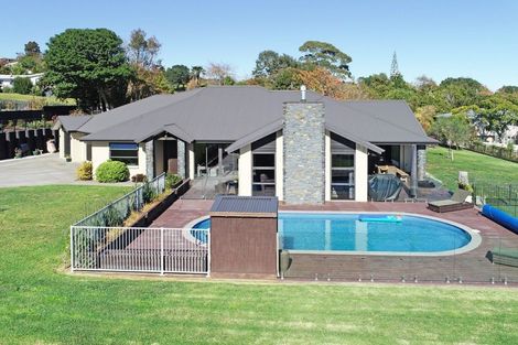 Photo of property in 11 Bernora Crescent, Bombay, 2675