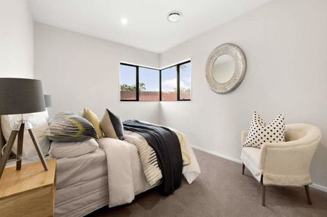 Photo of property in 47a Takutai Avenue, Half Moon Bay, Auckland, 2012