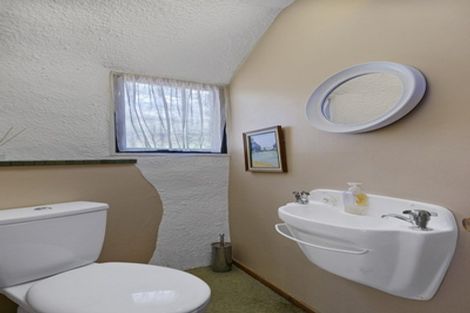 Photo of property in 254 Memorial Avenue, Burnside, Christchurch, 8053