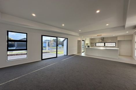 Photo of property in 1 Ferbane Way, Halswell, Christchurch, 8025