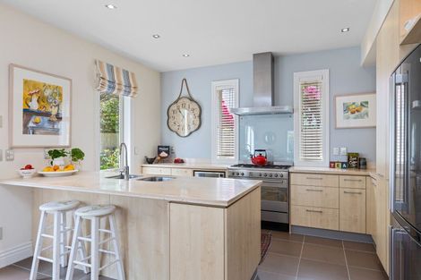 Photo of property in 101 Aikmans Road, Merivale, Christchurch, 8014