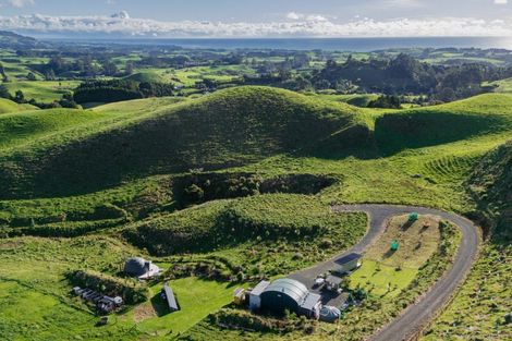Photo of property in 456 Barrett Road, Omata, New Plymouth, 4374