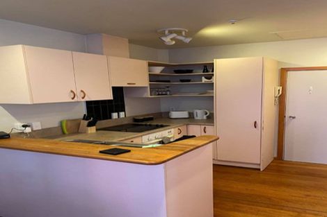 Photo of property in Terrace Tower Apartments, 3c/126 The Terrace, Wellington Central, Wellington, 6011