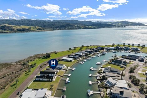 Photo of property in 150 Waterways Parade, Pauanui, Hikuai, 3579